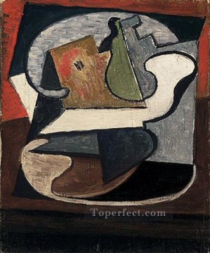 パブロ・ピカソ Painting - 洋梨とリンゴのコンポートボウル 1918年キュビズム パブロ・ピカソ